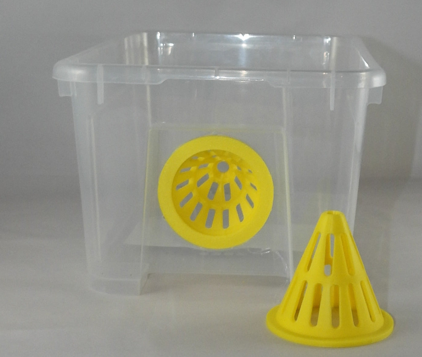 Selectieve hoornaarsval voor gat 59 mm.